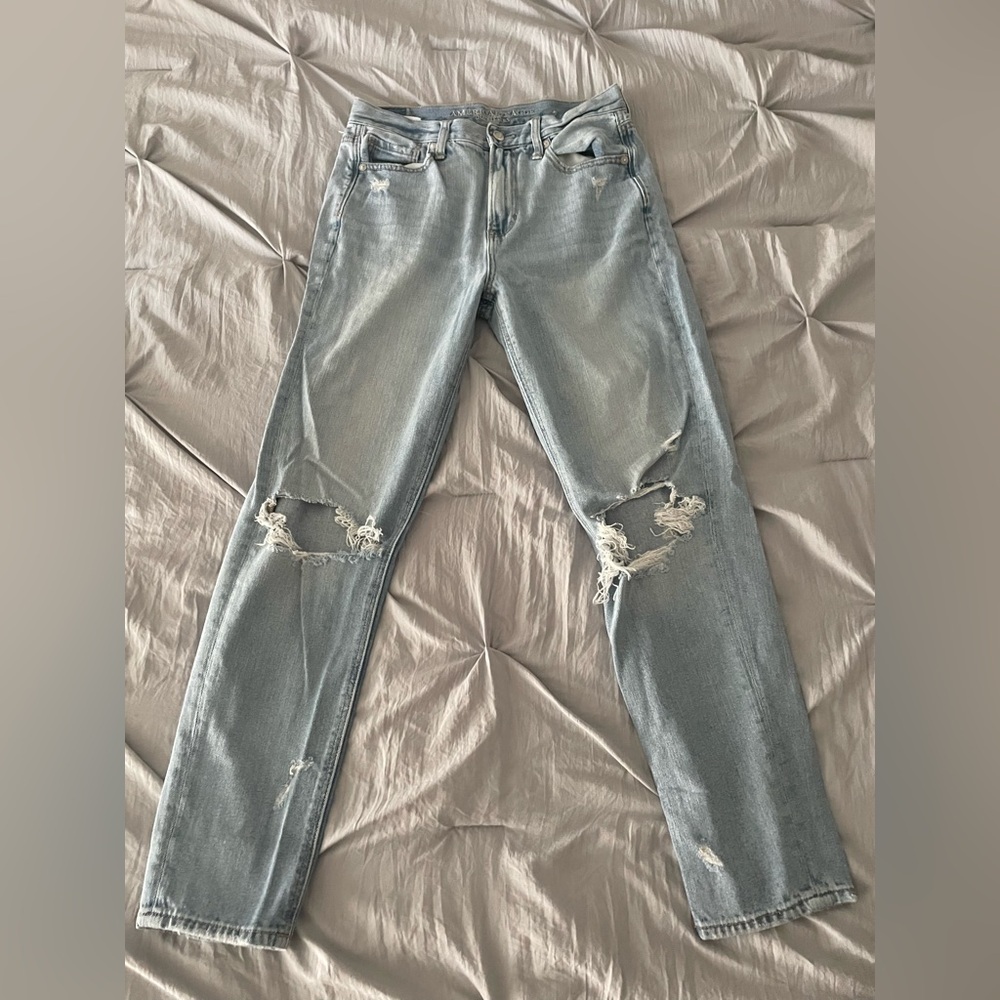 American Eagle Outfitters Women's Mom Jean
